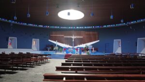 Choeur de l'église de la Sainte Croix à Sierre, Suisse